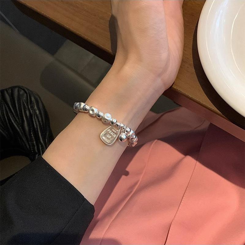 Light-Luxury Irregular Matte Beaded Bracelet